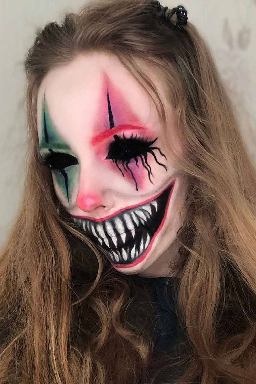scary pictures - halloween makeup - halloween clown makeup
