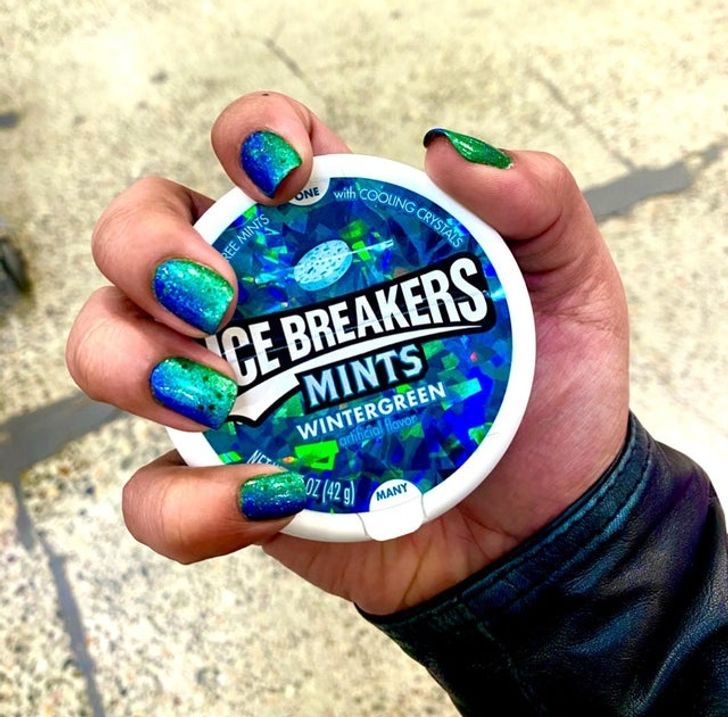 hand - Cooling Crystals One Ree Mints Ce Breakers Mints Wintergreen artificial flavor 30Z 429 Many