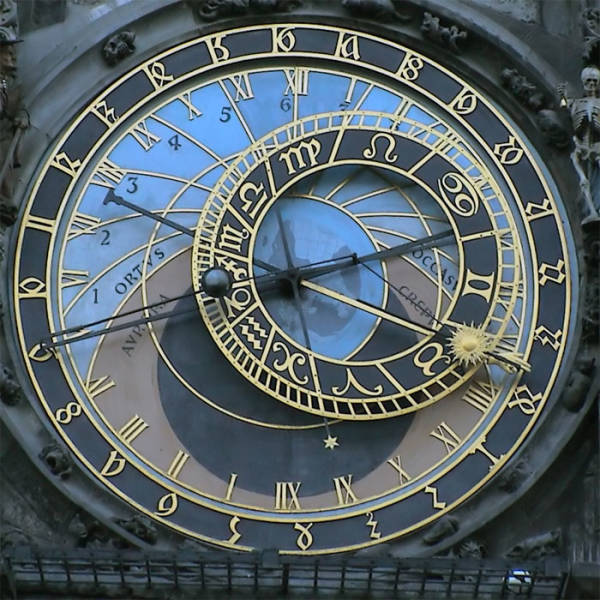 fascinating photos - An Astronomical Clock In Prague, Czech Republic Is Still Operating Since 1410
