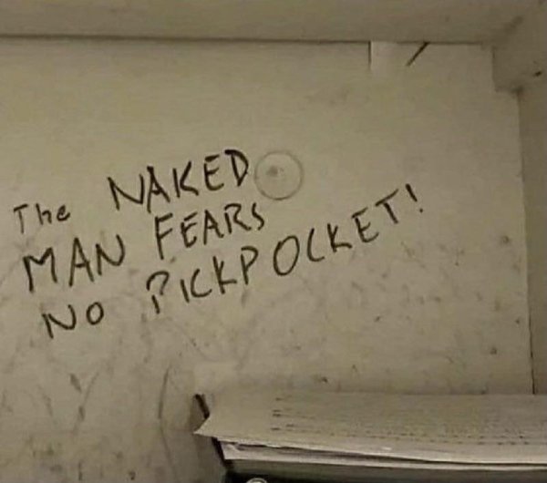 funny pics - wall - The Naked Man Fears No Pickpocket! !