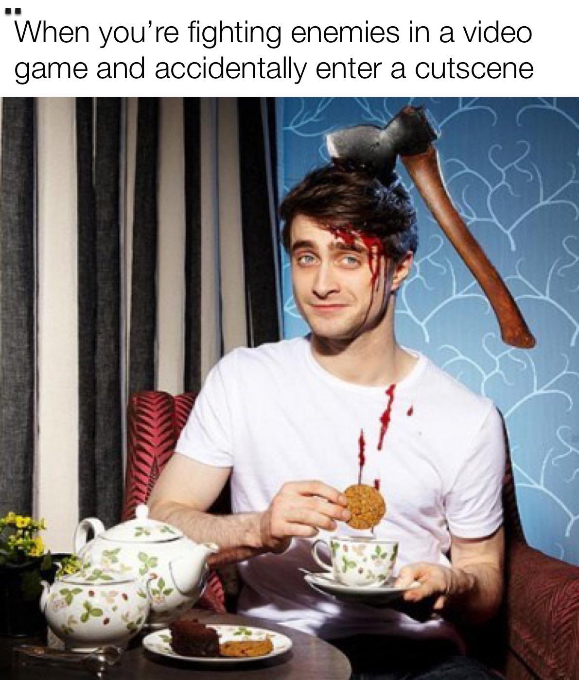 funny gaming memes - eating - When you're fighting enemies in a video game and accidentally enter a cutscene