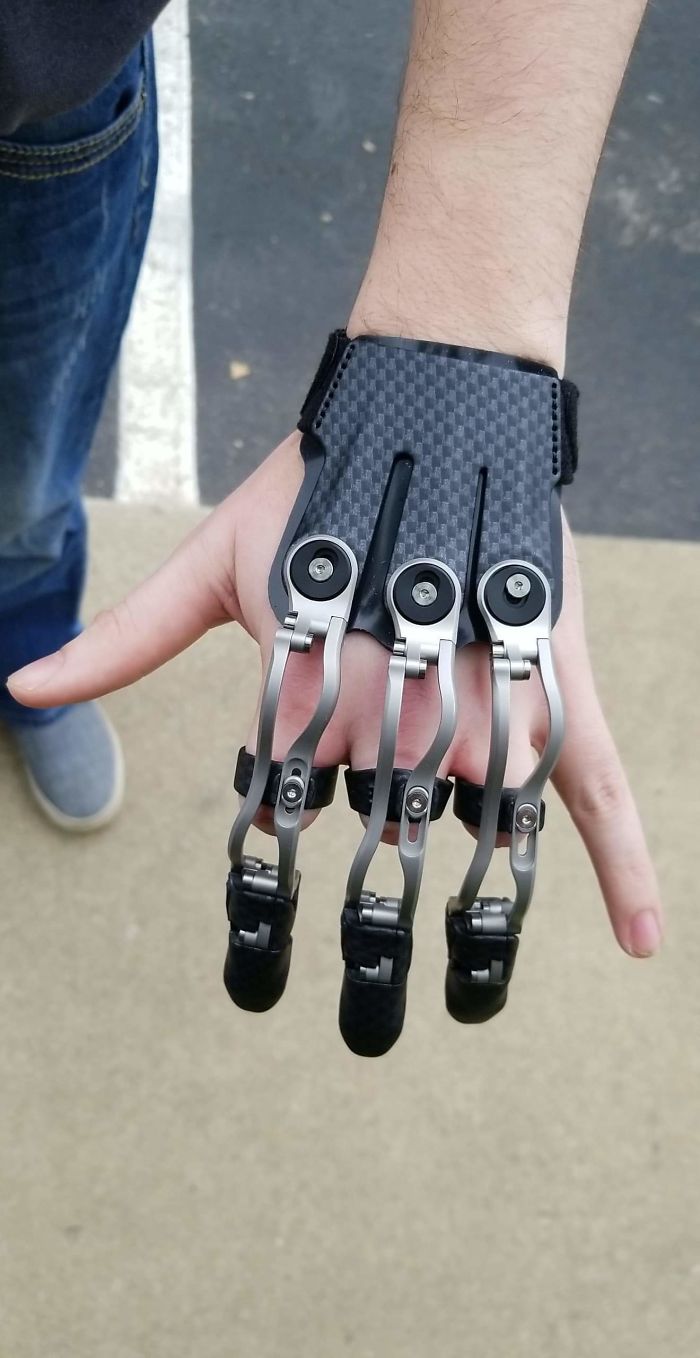 prosthetic cyberpunk hand