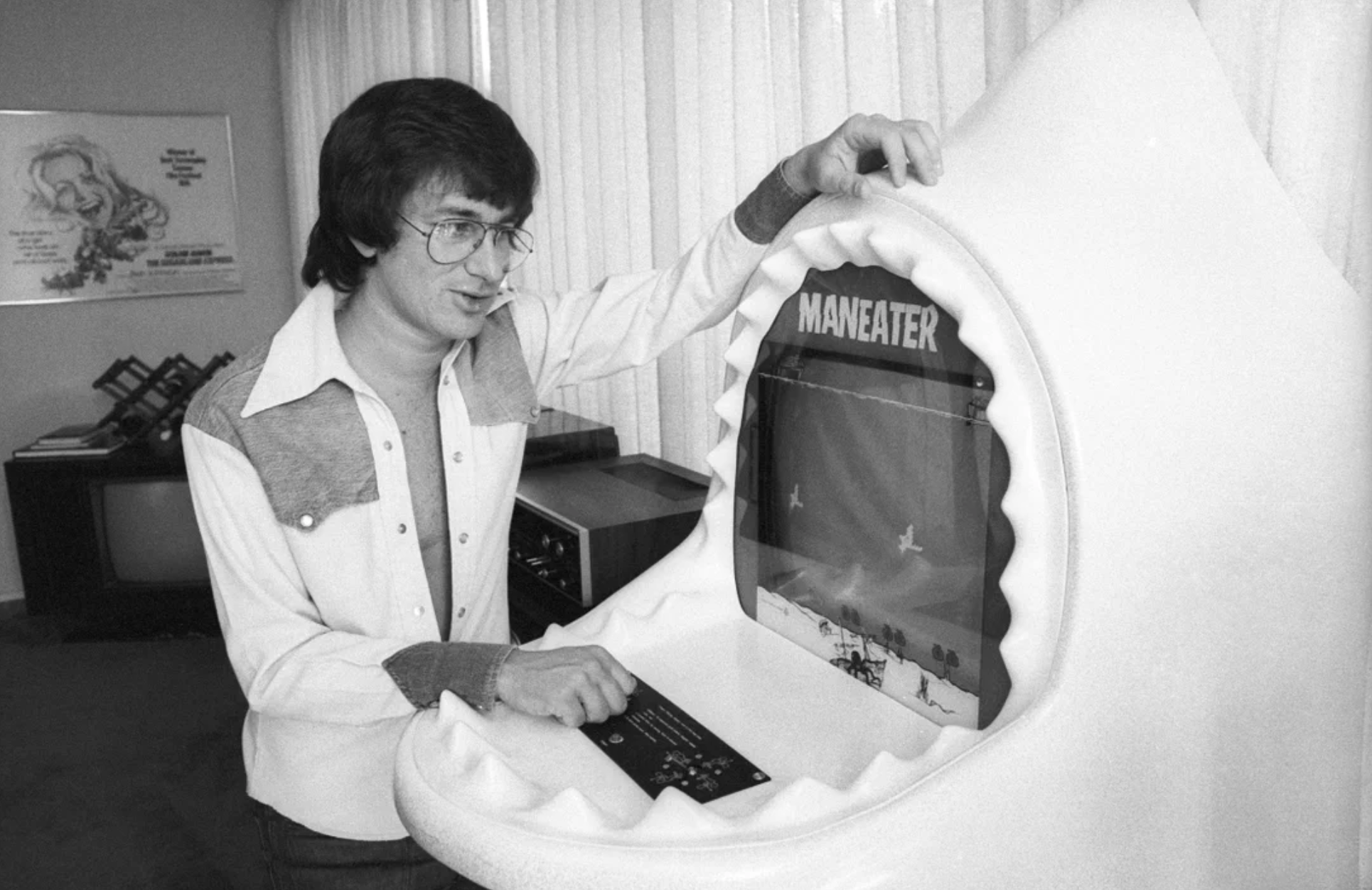 34 Vintage Pics Showing Just How Cool Arcades Were Back in the Day 