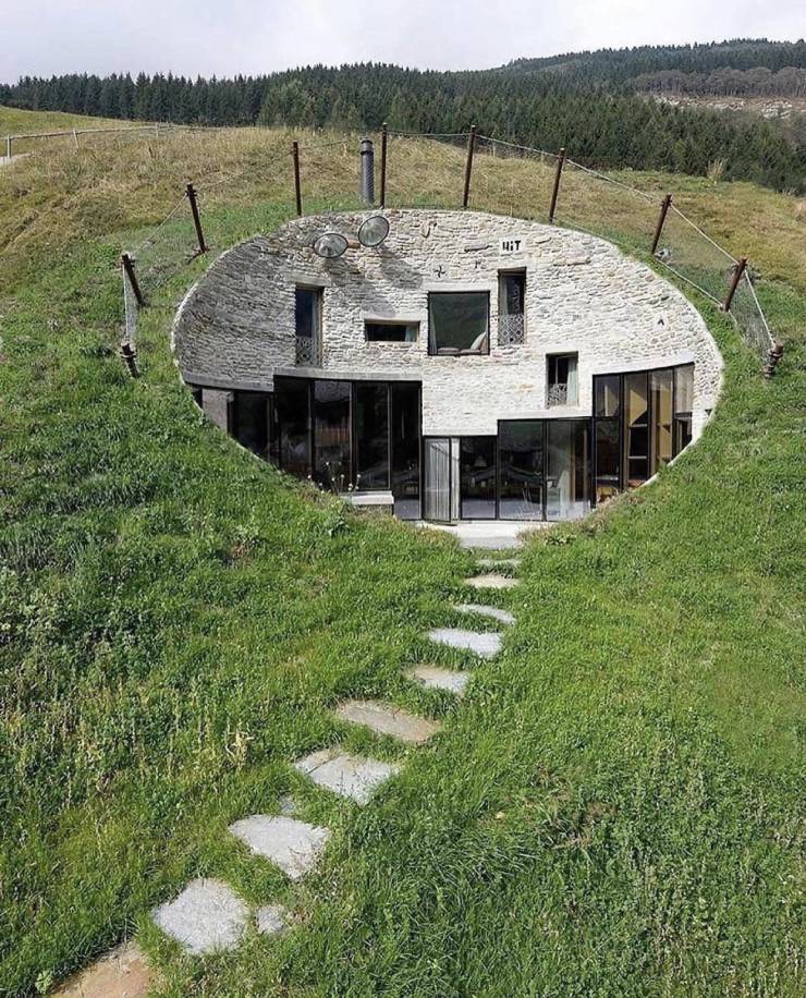 random funny and cool pics - cool underground house - Hit In