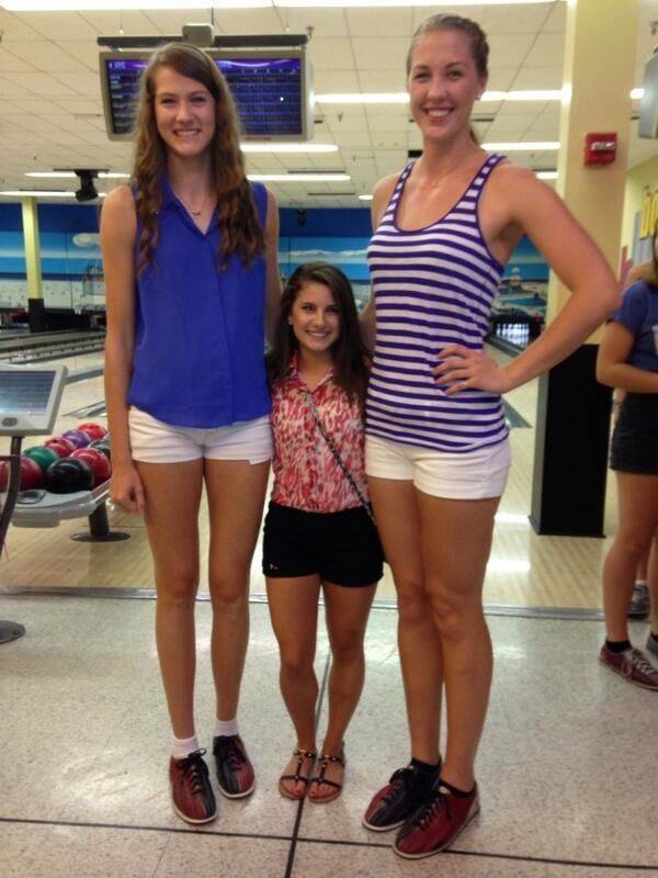 cool random pics - tallest volleyball player shortest cheerleader