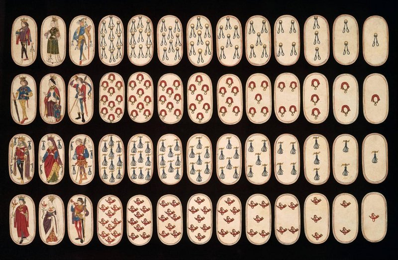 fascinating photos of cool stuff - oldest playing cards - A Apps P5 3 09 0000000000000 90BUGUV8100 BOO0000000 M % V Pv