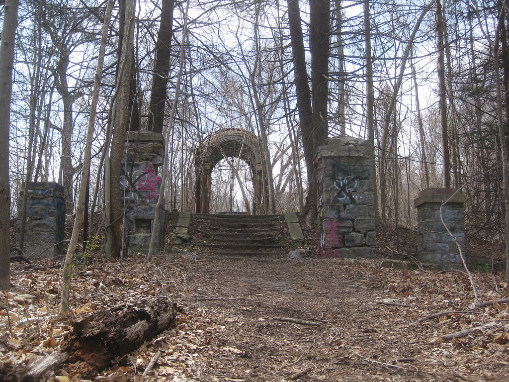 abandoned altar