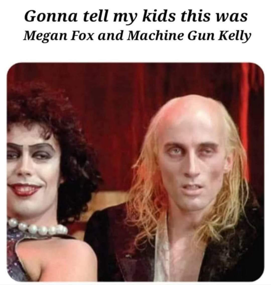 funny pics and memes - gonna tell my kids this was megan fox and machine gun kelly - Gonna tell my kids this was Megan Fox and Machine Gun Kelly