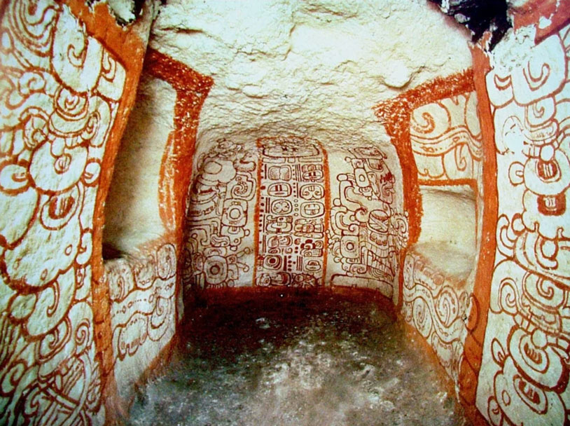 fascinating artifacts - The 5th-century tomb in Río Azul