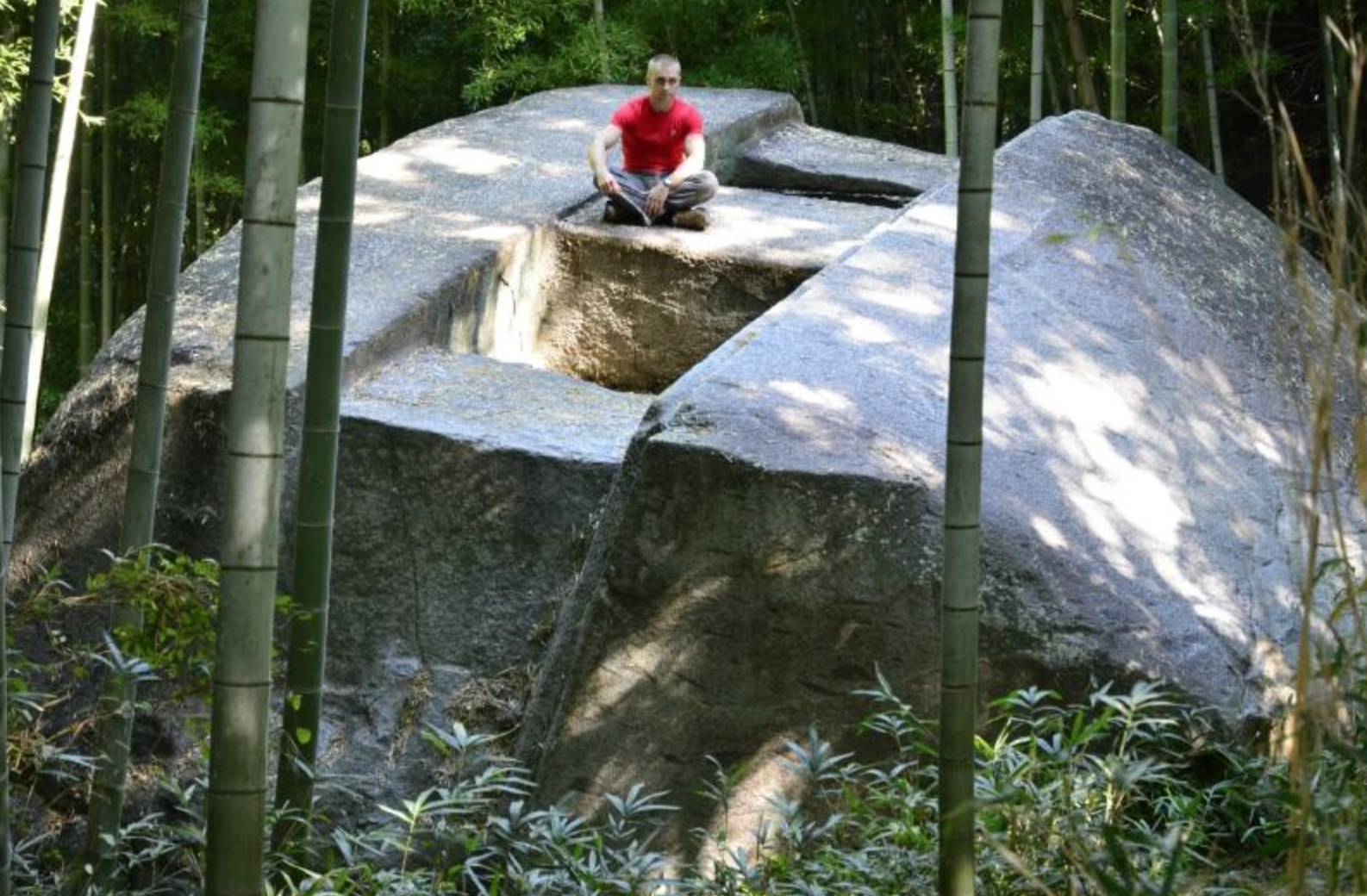 fascinating artifacts - japanese megaliths