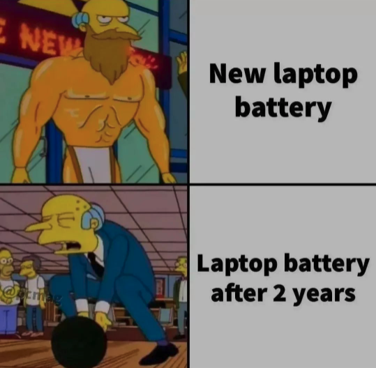 funny gaming memes -  E N New laptop battery 09 Laptop battery after 2 years