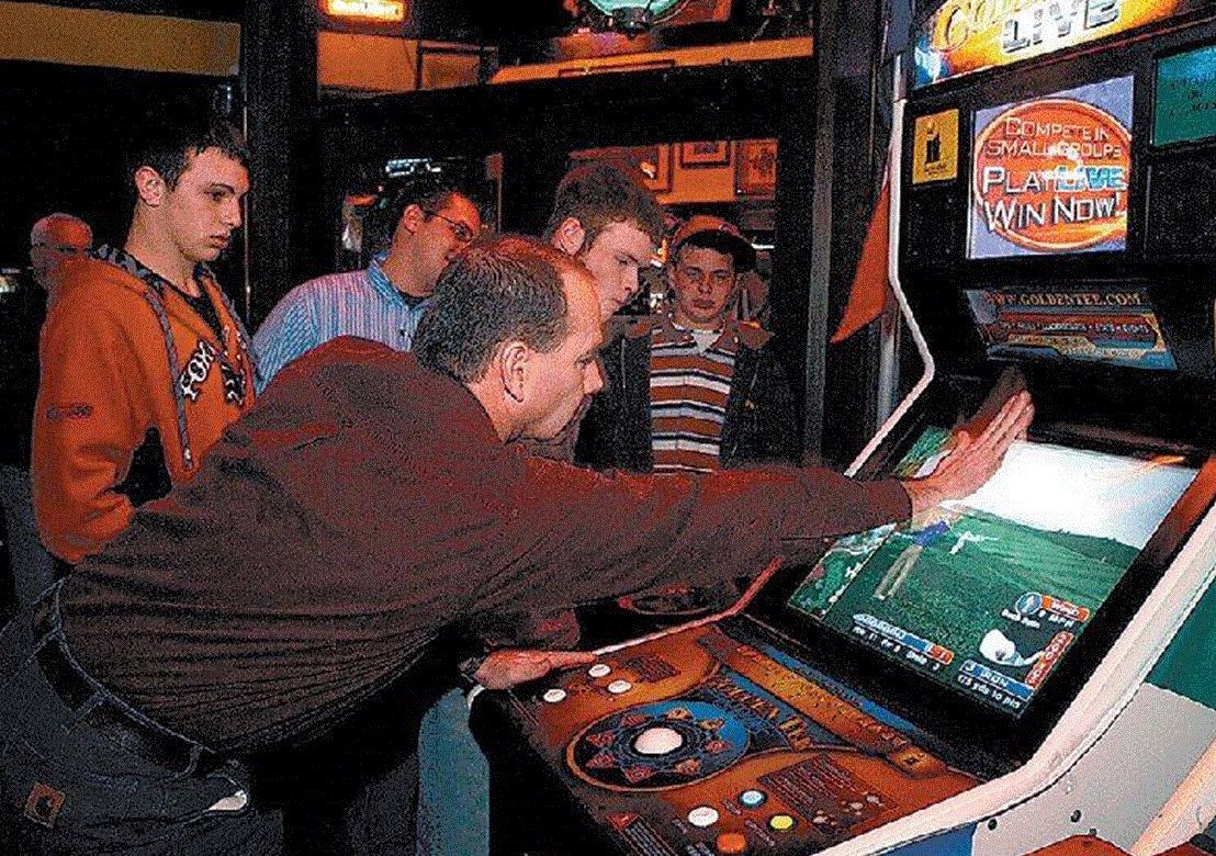 Dive Bar Kids - golf arcade machine - Ny 219 Eemden Small Group Plative Win Now Goldelco 2 22