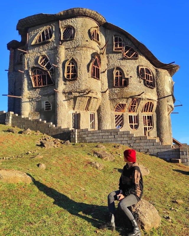 abandoned places - iran abandoned villa