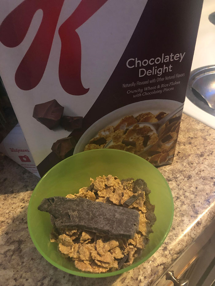 people who hit the food lottery - food lottery cereal - Chocolatey Delight Naturally Flavored with Other Natural Flowers Crunchy Wheat & Rice Flakes with Chocolatey Pieces Walgreen 624