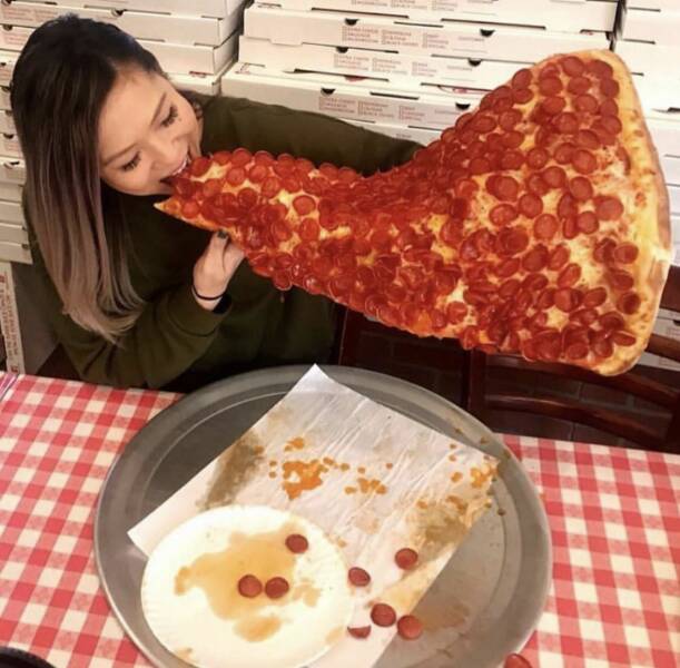 cool fun photo - rico's giant pizza