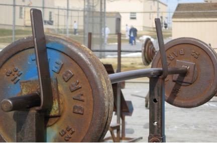 prison tips - how to survive prison - prison yard weights - . Crb 92 Dan Bar