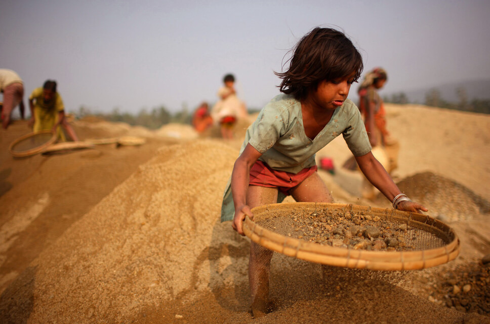 Disturbing Facts - child labour photography