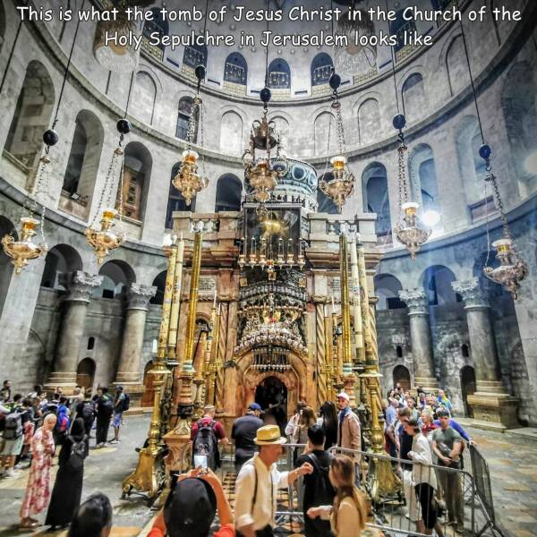 cool random pics - church of the holy sepulchre - This is what the tomb of Jesus Christ in the Church of the Holy Sepulchre in Jerusalem looks .. Swede