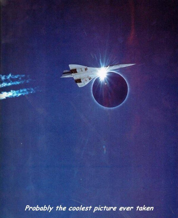 perfectly timed photos -  concorde eclipse - Probably the coolest picture ever taken