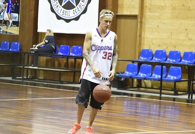 Justin Bieber Bandwagon fan - Rcart Sketba Clippers 32 Al