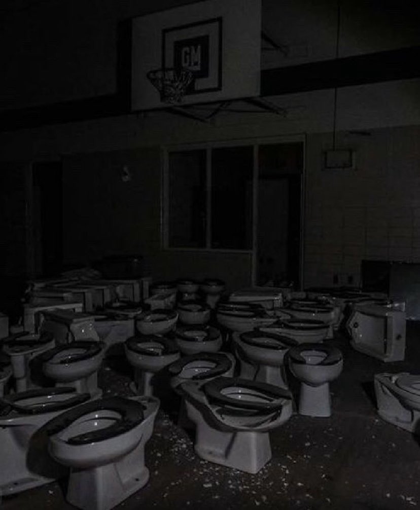Oddly Terrifying Toilets - toilet with threatening aura - Gm
