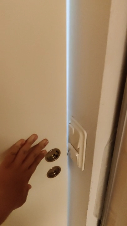One Job - door handle