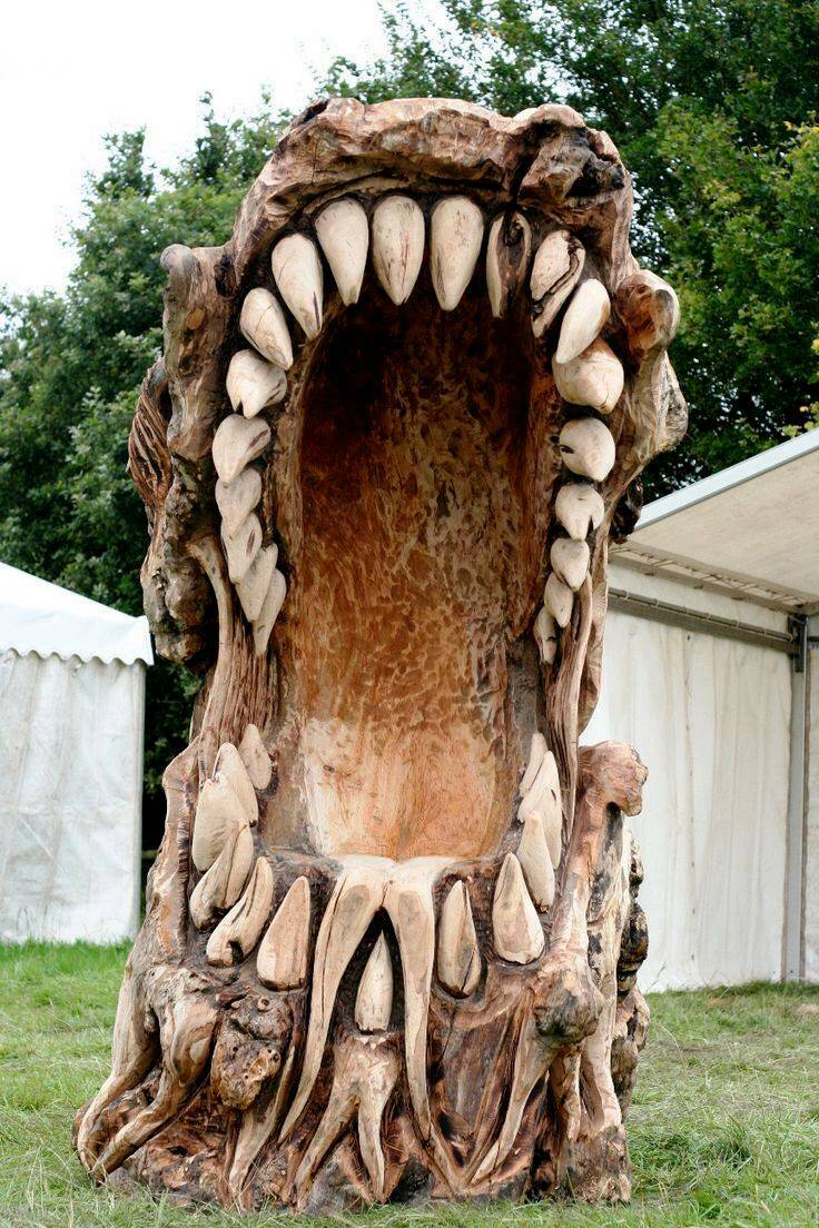 cool random pics - wood mouth sculpture