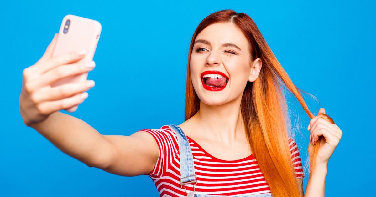 Modern trends that need to stop - influencer selfie - 8