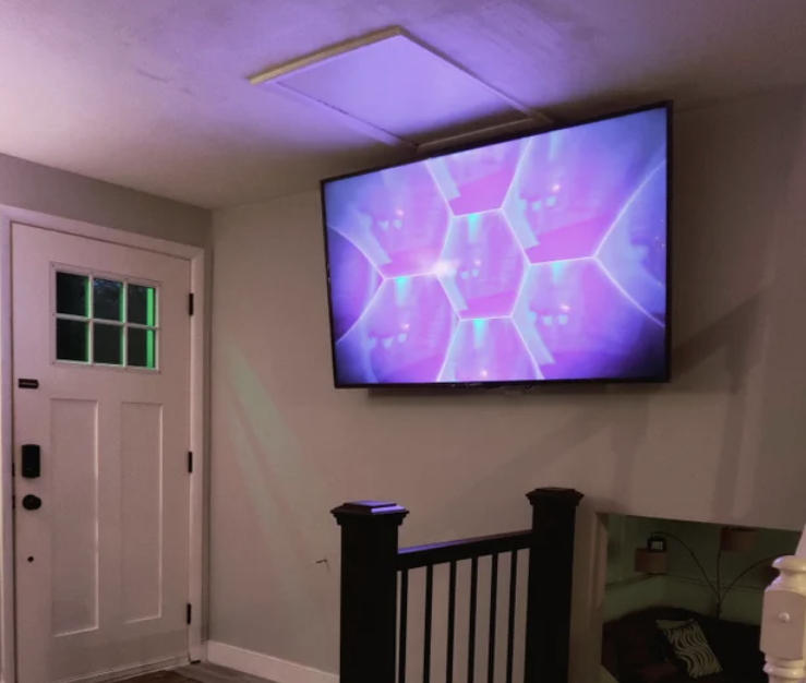 TVs that are too high - ceiling - Tas