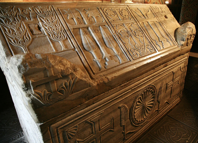 ancient artifacts - archaeology - sarcophagus of yaroslav the wise - www