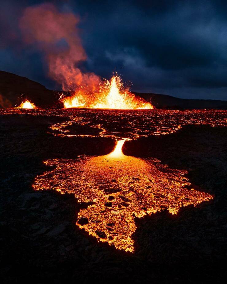 cool random photos - types of volcanic eruptions