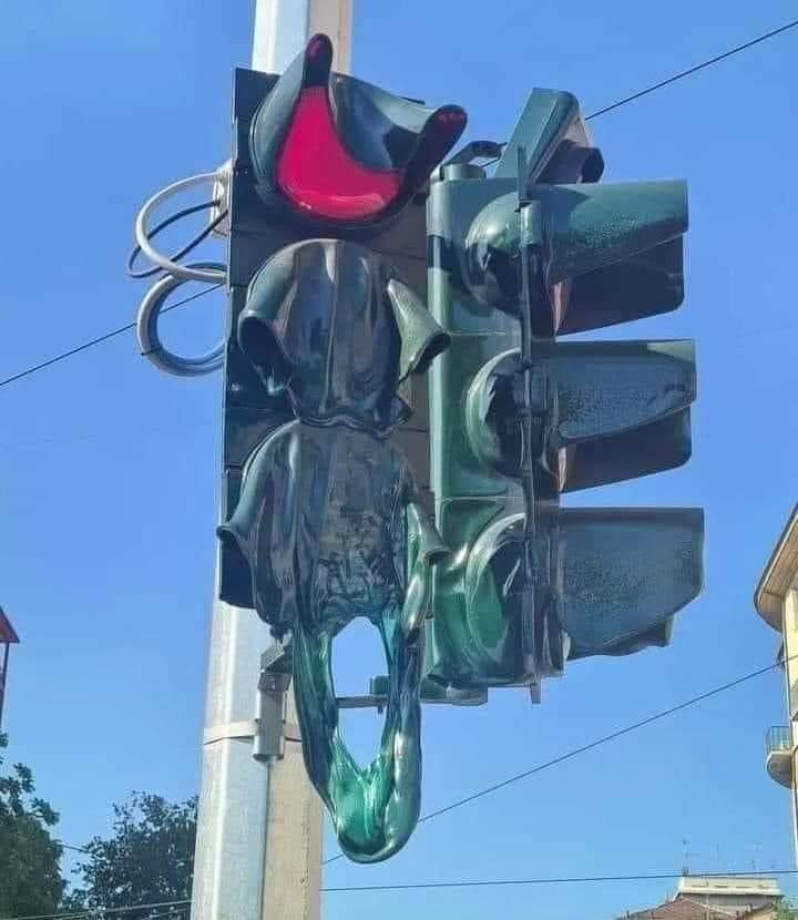 people having a bad day -  traffic light - W 10124