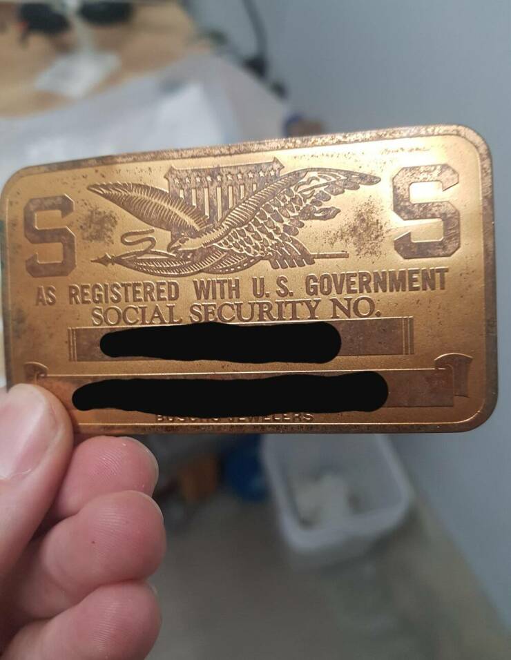 awesome finds - cool things people found - cash - 550 25 S As Registered With U. S. Government Social Security No.
