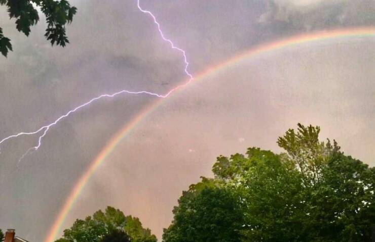 daily dose of randoms -  rainbow deflecting lightning