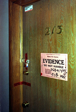 Jeffrey Dahmer polaroids and dossier details - jeffrey dahmer apt - 23 Evidence Do Not Handle 72391449 Cib max