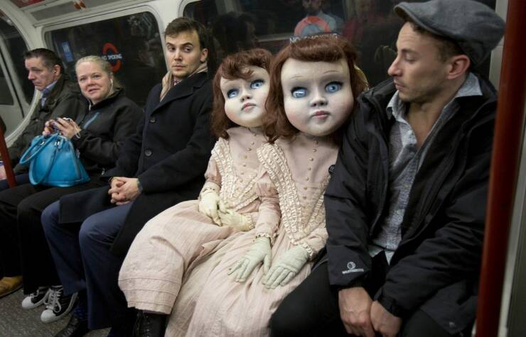 daily dose of pics and memes - creepy victorian dolls
