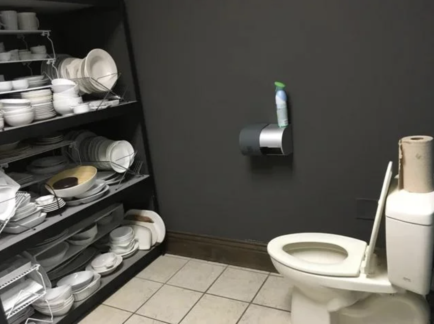 Trashy pics - bathroom