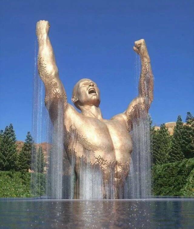 daily dose of memes and pics - golden god statue
