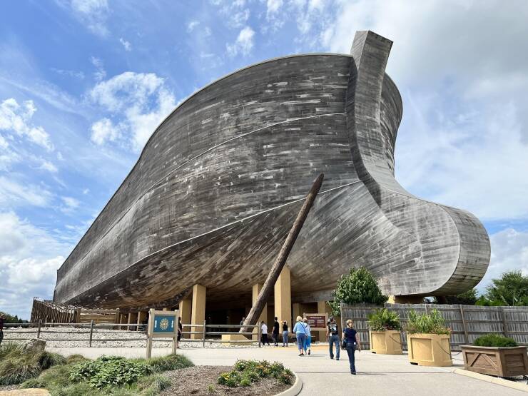 daily dose of pics and memes - ark encounter - 662