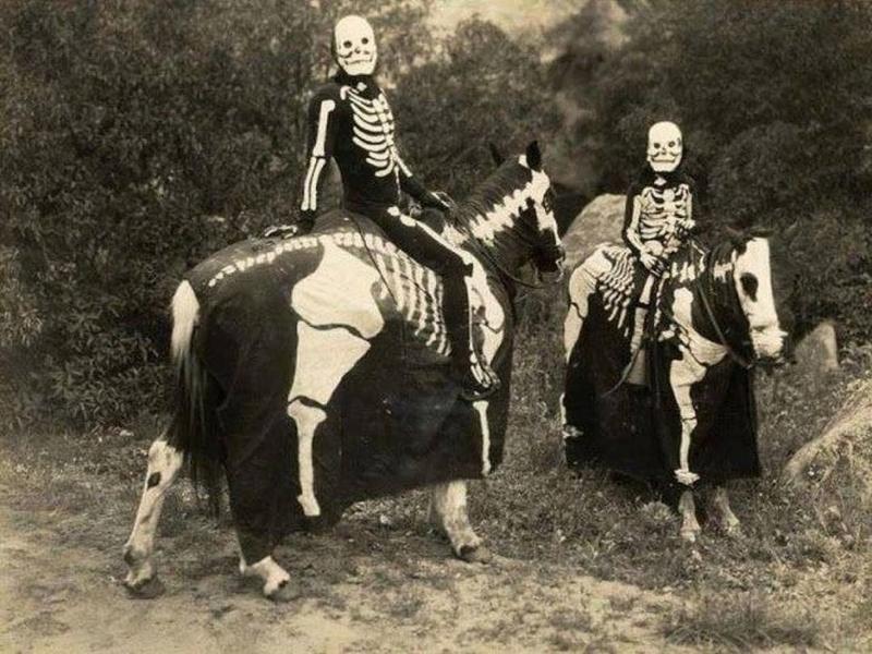 fascinating disturbing historical pics - vintage skeleton costume -