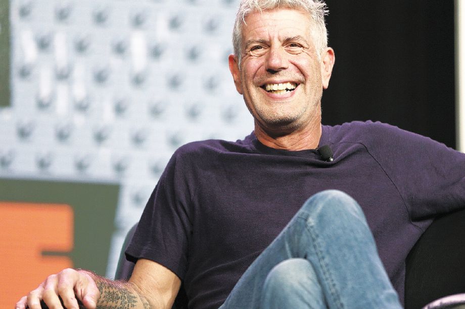 celebrity deaths that left a mark - anthony bourdain smile