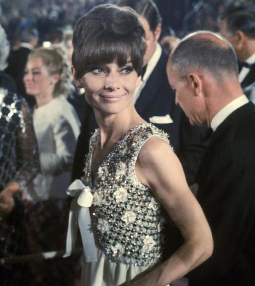 Audrey Hepburn Historical Photos - audrey hepburn oscar dress -