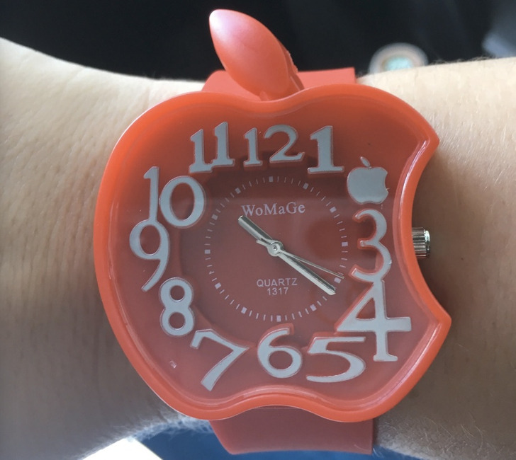 This Apple Watch I won in an online auction website.