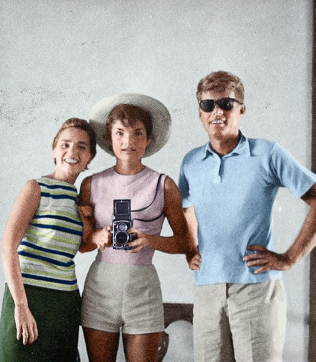 epic colorized historical photos - jackie kennedy selfie