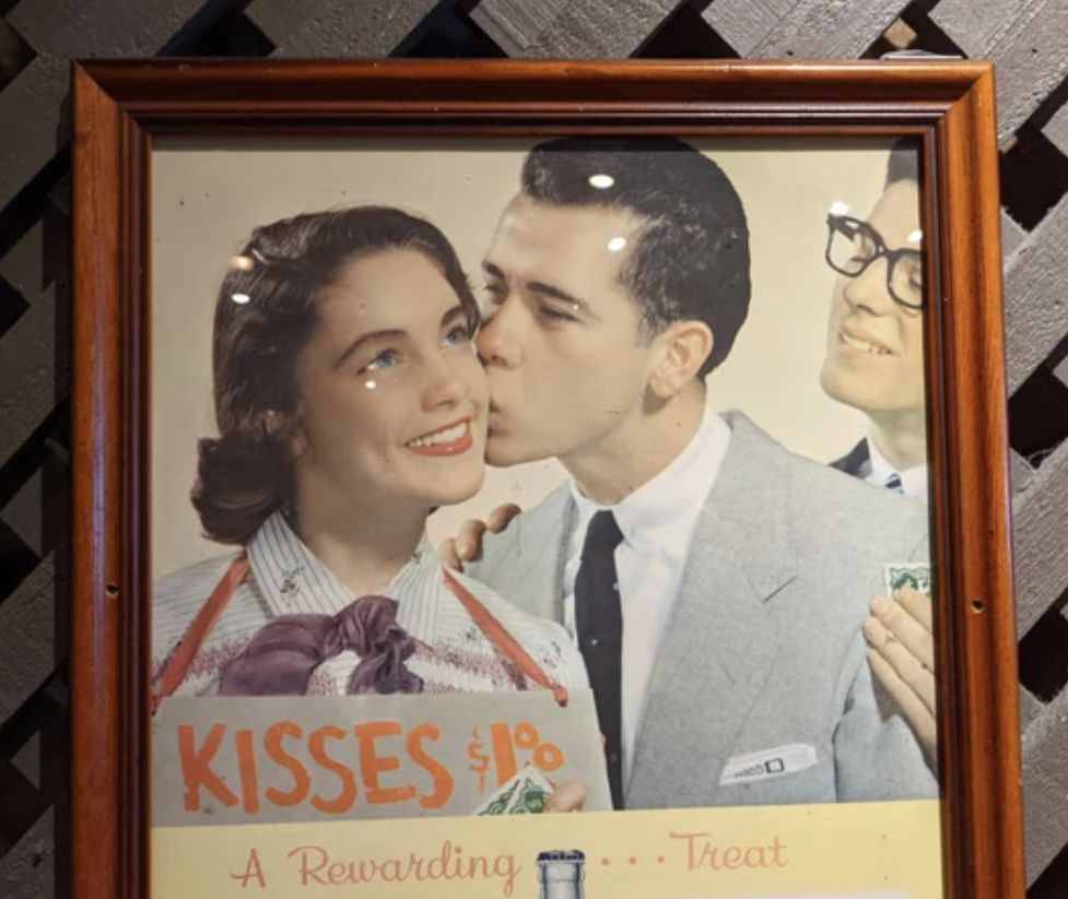 terrifying pics - picture frame - Kisses A Rewarding Treat