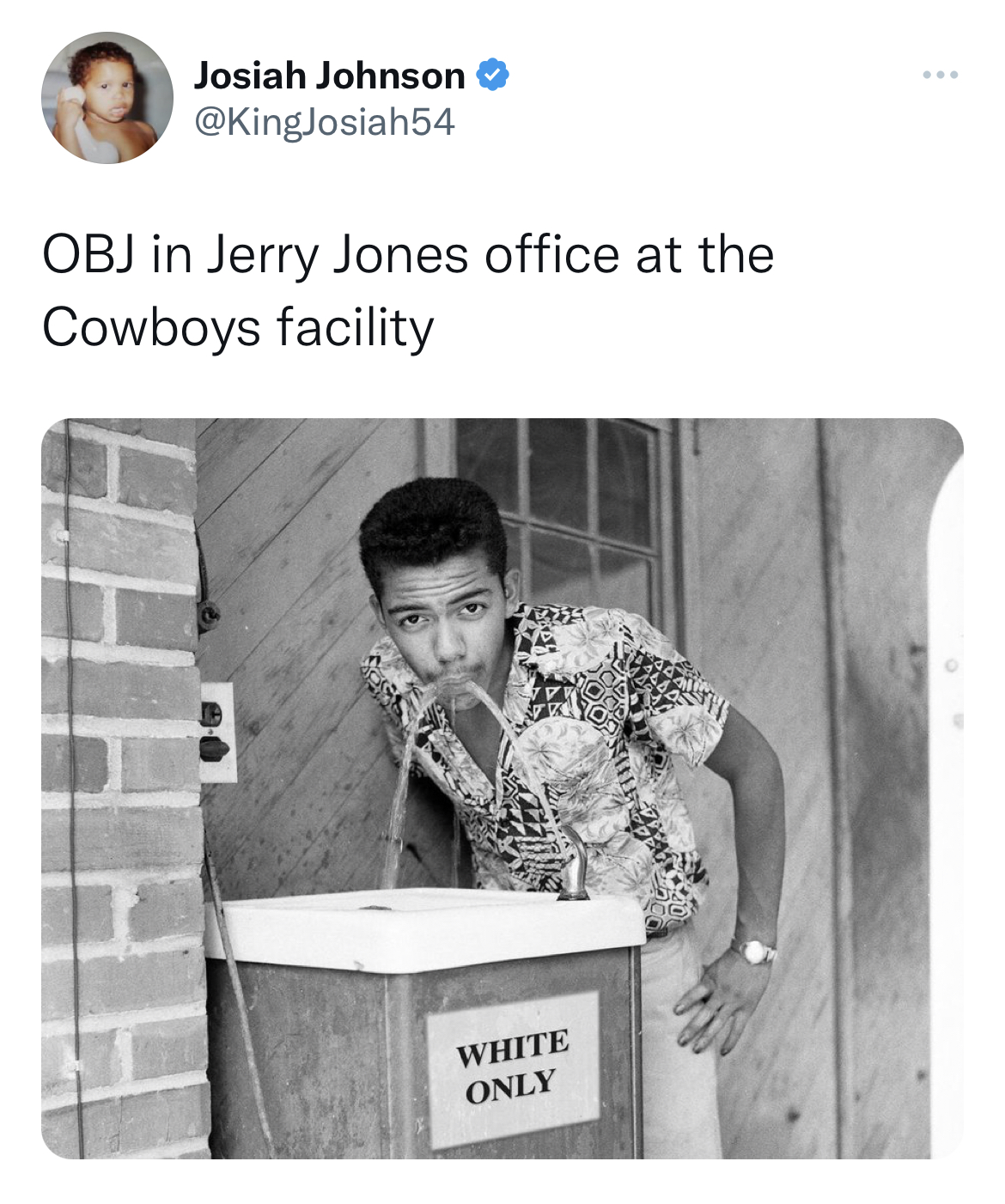 tweets roasting celebs - south carolina 1956 - Josiah Johnson Obj in Jerry Jones office at the Cowboys facility White Only
