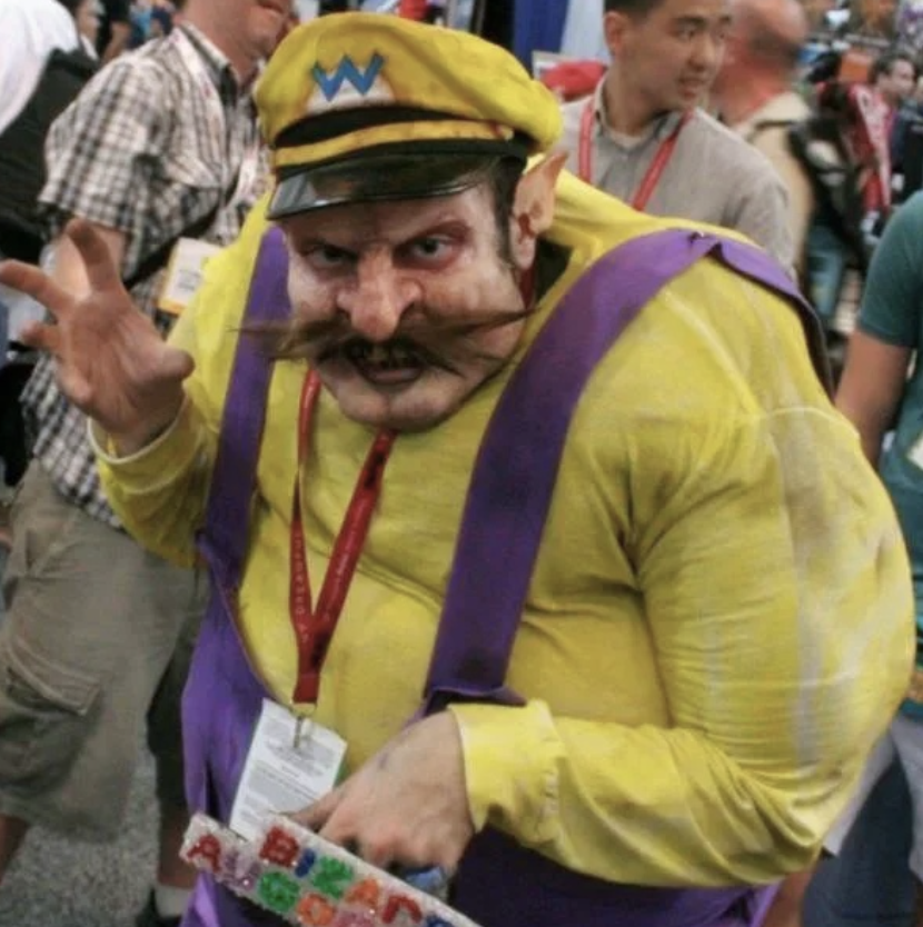 Intriguing and unsettling photos - wario cosplay girl - Tel