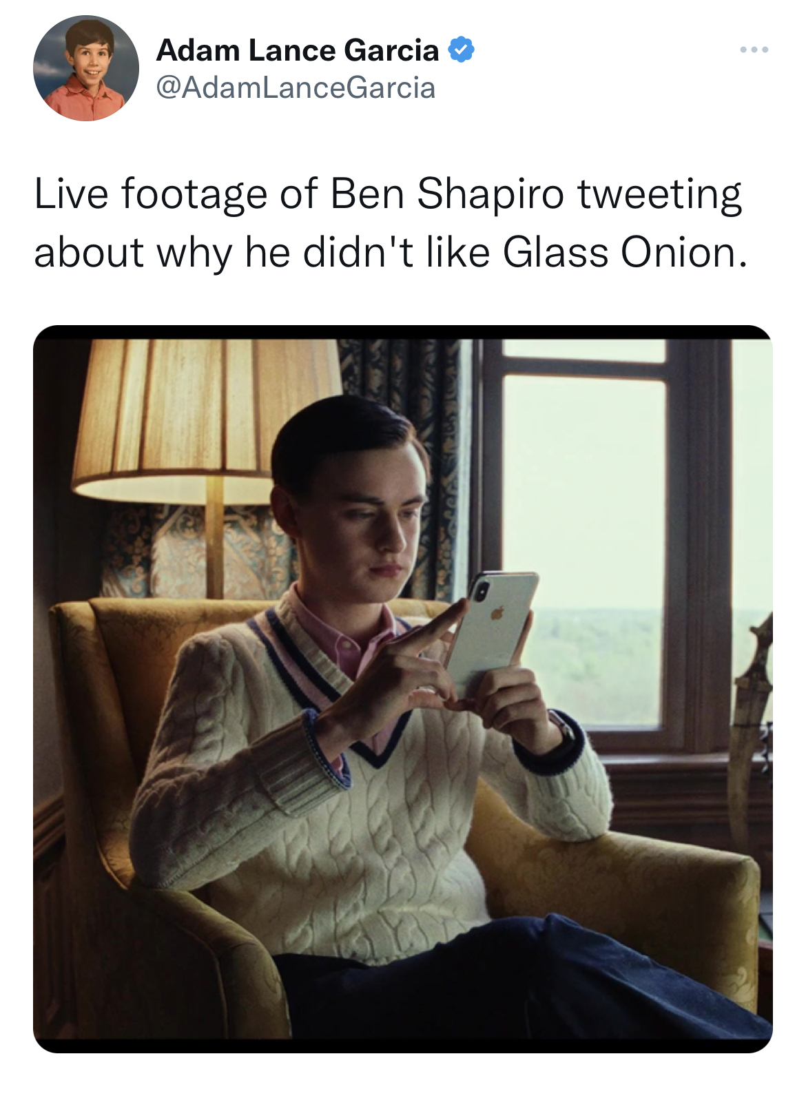 phones in knives out - Adam Lance Garcia A Live footage of Ben Shapiro tweeting about why he didn't Glass Onion.