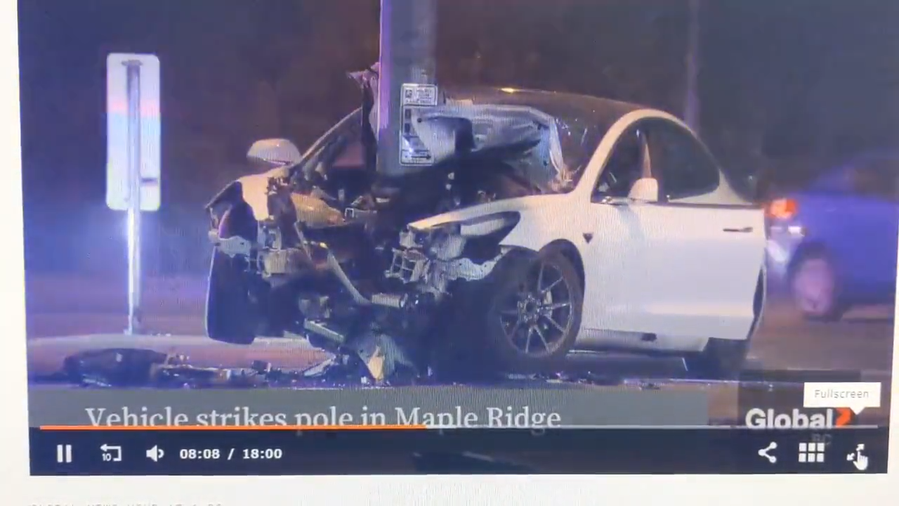 Tesla crashes where everyone survived - collision - Vehicle strikes pole in Maple Ridge 14 Pullscreen Global