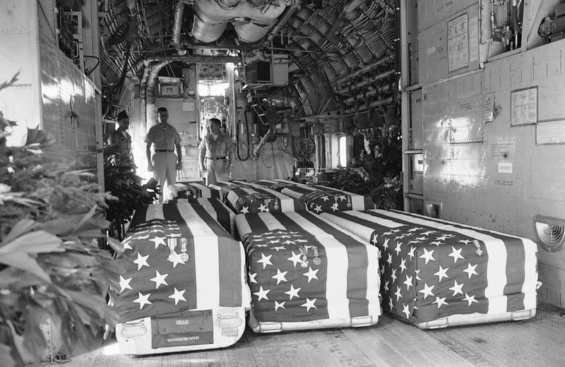 Vietnam War pics captivating and chilling - us coffins vietnam